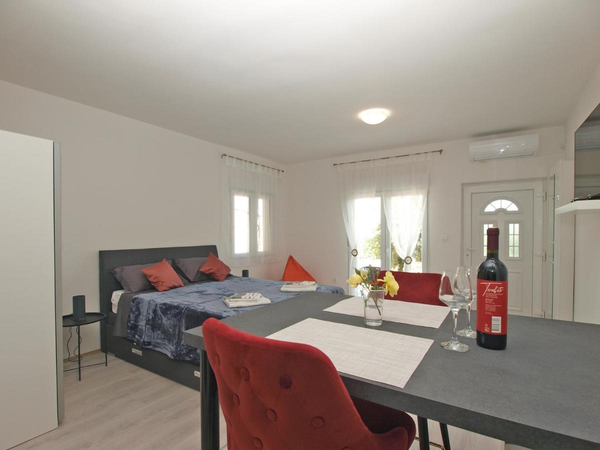 Apartment Florinda 2091 Póla Kültér fotó