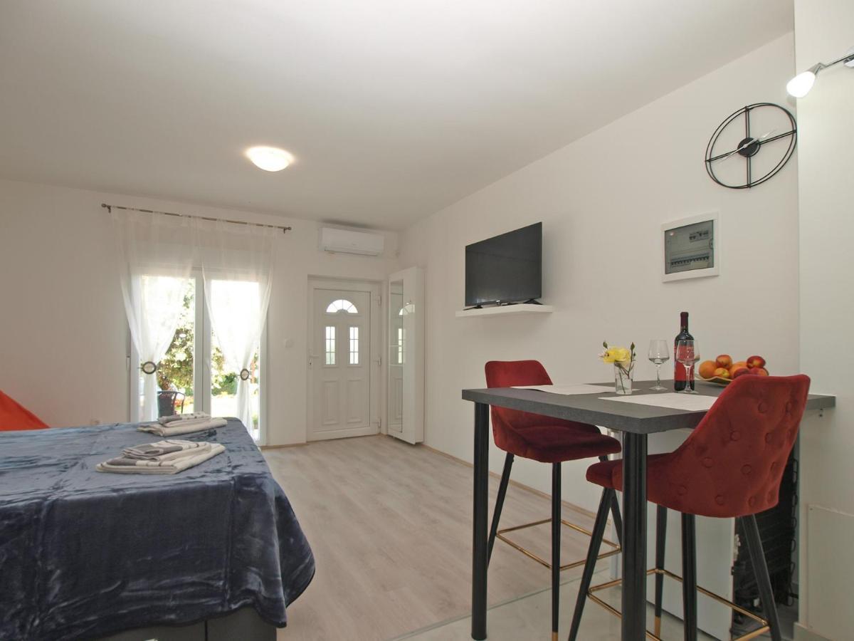 Apartment Florinda 2091 Póla Kültér fotó
