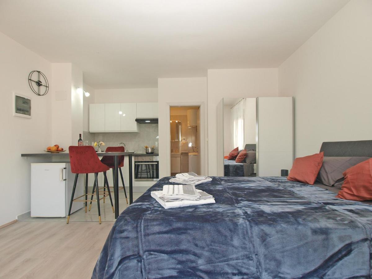 Apartment Florinda 2091 Póla Kültér fotó