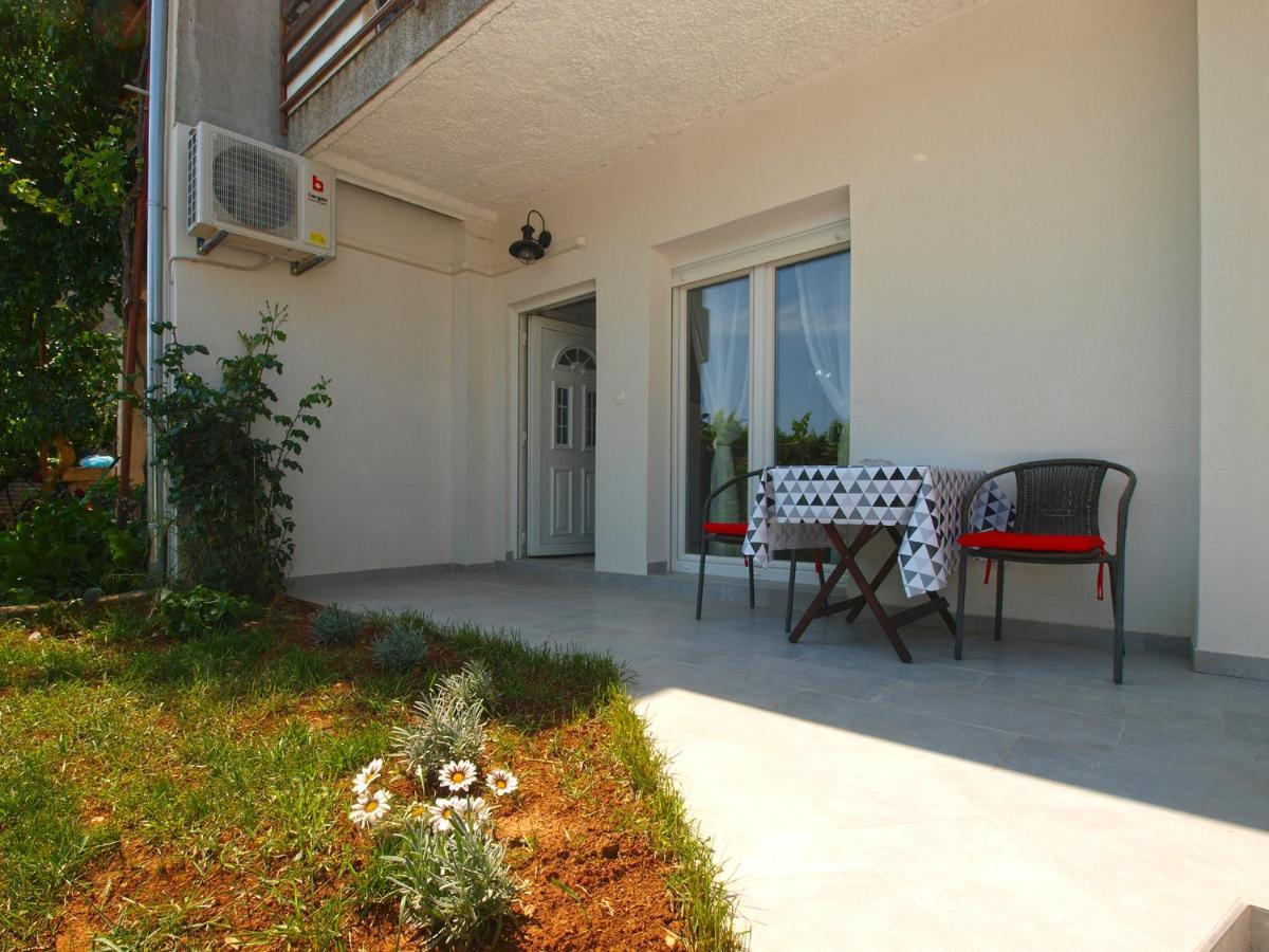 Apartment Florinda 2091 Póla Kültér fotó